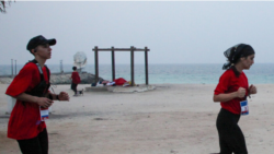 ماراتن زنان در کیش، مقامات جمهوری اسلامی را مات کرد
