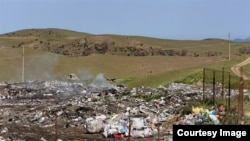 Полигон твердых бытовых отходов в Ноокатском районе Кыргызстана. Фото с сайта ecomap.kg