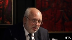 Служебният министър на културата проф. Велислав Минеков