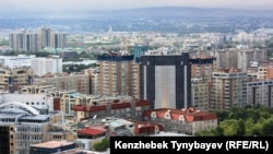 Вид на город Алматы.