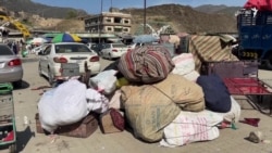 اخراج مهاجران افغان از پاکستان؛ "اینبار به کشور خود مهاجر شدم"
