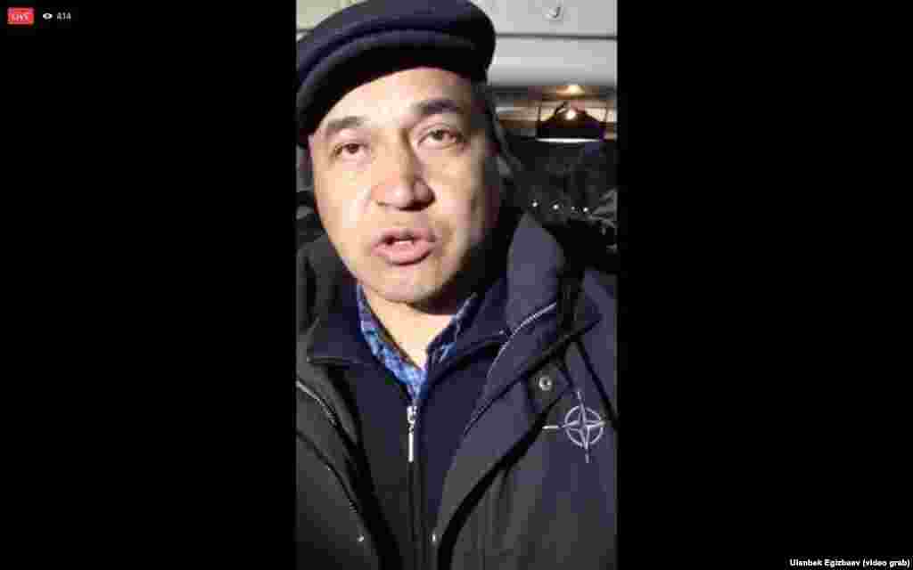 Өмүрбек Текебаевди кармоого каршы чыккан адамдардын 11и Сокулук райондук &nbsp;милициясында турат. Депутат Каныбек Иманалиев да кармалып кайра бошотулду.&nbsp;