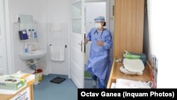 Din cauza condițiilor de refrigerare, medicii de familie au vaccinat cu preponderență cu vaccinul Johnson&Johnson, care se administrează într-o singură doză și nu trebuie păstrat la temperaturi foarte reduse.