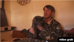 Олег Приходько і кіт Мася