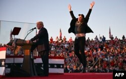 Musk i s-a alăturat lui Trump în timpul campaniei electorale.