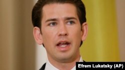 Себастиан Курц е разследван за лъжесвидетелстване във връзка с най-големия политически скандал от последните години в Австрия, който доведе до падането на първото му правителство