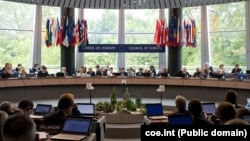 Ministrul Justiției Stelian Ion a întrebat Comisia de la Veneția dacă CSM ar trebui să avizeze trimiterea în judecată a magistraților