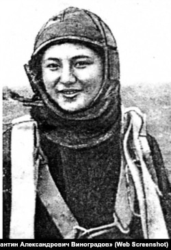 Помимо науки Зоре увлекалась парашютным спортом