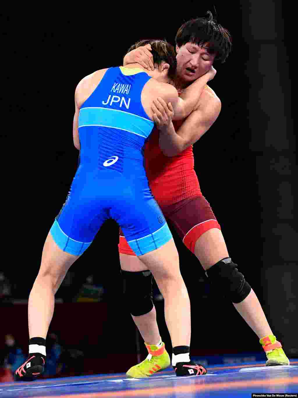 Айсулуу Тыныбекова учурда 28 жашта. Ал Олимп оюндарында кыз-келиндер арасында күмүш алган кыргызстандык алгачкы балбан.