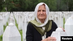 Kada Hotić, članica udruženja "Pokret majki enklava Srebrenica i Žepa", maj 2024.