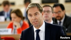  توباِس اِل وود، نماینده حزب محافظه کار در پارلمان بریتانیا