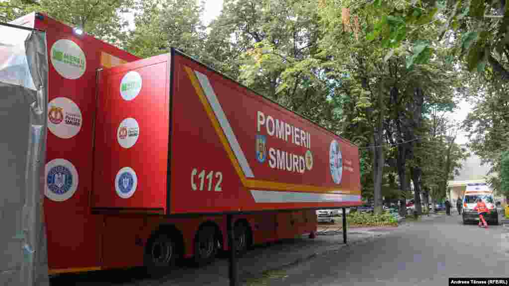 În unitatea mobilă de la curtea Institutului &bdquo;Marius Nasta&quot; sunt internați opt pacienți.