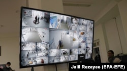 طالبان میگویند که کمره های امنیتی توسط ادارات امنیتی به ویژه پولیبس در ساحات مختلف شهر نظارت می شود