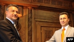 Можат ли да се договорат? Лидерите на СДСМ и ВМРО ДПМНЕ Бранко Црвенковски и Никола Груевски