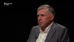 Ion Sturza: „Blocul ACUM este nevoit să rezolve probleme de zi de zi, iar Dodon strânge laurii politici”