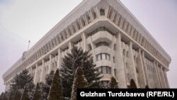 Жогорку Кеңеш имараты.