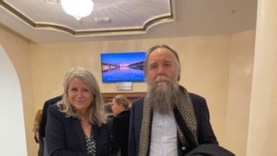 Joëlle Garriaud-Maylam și Aleksandr Dughin pe 15 februarie 2022, în Moldova