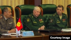 Ярослав Москалик на фото справа