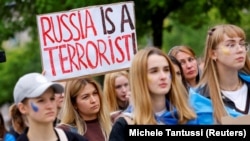 Антивоенная акция в Берлине, 8 июля 2022 г. Иллюстративное фото