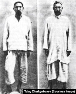 Мойдунбек (солдо), жөкөрү Жаңыбай Бабашбаев (оңдо) Оштогу сот учурунда. 1922-жыл.