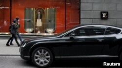 Илустрација: Автомобил Бентли