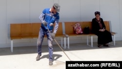 Gurbanguly Berdimuhamedowyň Türkmenabada etjek saparynyň anyk senesi we onuň gün tertibi barada resmi maglumat ýok. 