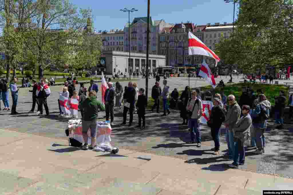 Напрыканцы акцыі адзін з удзельнікаў працытаваў урывак з «Чарнобыльскай малітвы» Сьвятланы Алексіевіч: «Ня толькі нашая зямля „забруджаная“, але і нашая сьвядомасьць. І таксама на шмат гадоў».