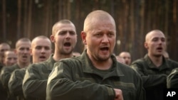 По оценкам, за 34 месяца с начала полномасштабного вторжения России в Украину погибли или получили ранения более миллиона человек