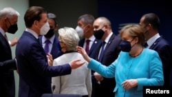 Angela Merkel a spus că i-ar fi plăcut ca țările UE să facă un pas mai departe în privința Rusiei