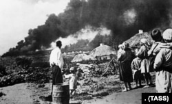 Друга світова війна. Палає українське село. Літо 1941 року (ілюстраційне фото)