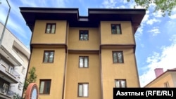 Биредә Әхмәт Тимер 1961-1975 еллар арасында институтның җитәкчесе була