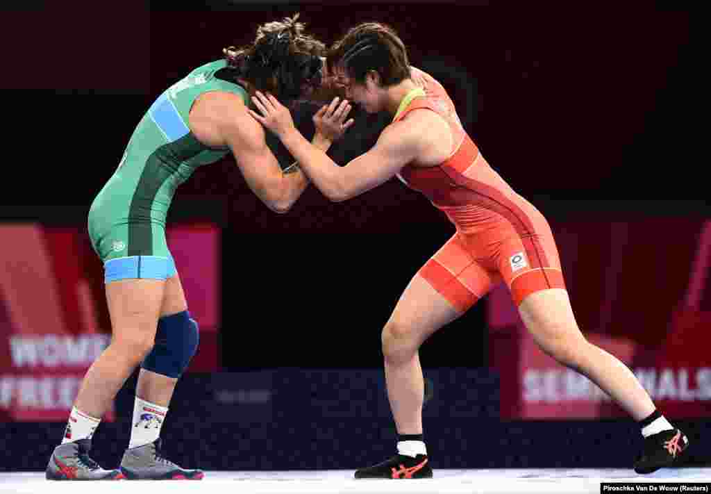 Балбан кыздар буга чейин үч жолу беттешкен. Эки ирет Айсулуу жеңсе, бир жолкусунда Юкако уткан.&nbsp;