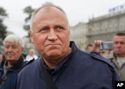 Belarusian dissident Mikalay Statkevich (file photo)
