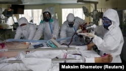 په داسې حال کې چې د روسیې روغتیايي چارواکو د دې ناروغۍ لپاره د ټېسټونو شمېر زیات کړی پرونۍ شمېره بې ساري ده.
