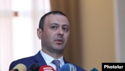 Արտաքին գործերի փոխնախարար Արմեն Գրիգորյան, արխիվ