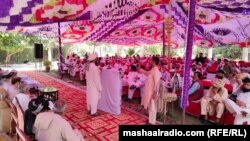 په بنو کې سیاسي او قبایلي مشرانو د ناامنۍ ضد غونډه کړې ده. 