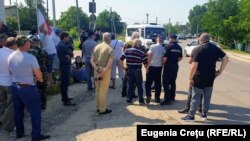 Ветераны приднестровского конфликта мониторят транспорт, на котором приезжают избиратели из Приднестровья