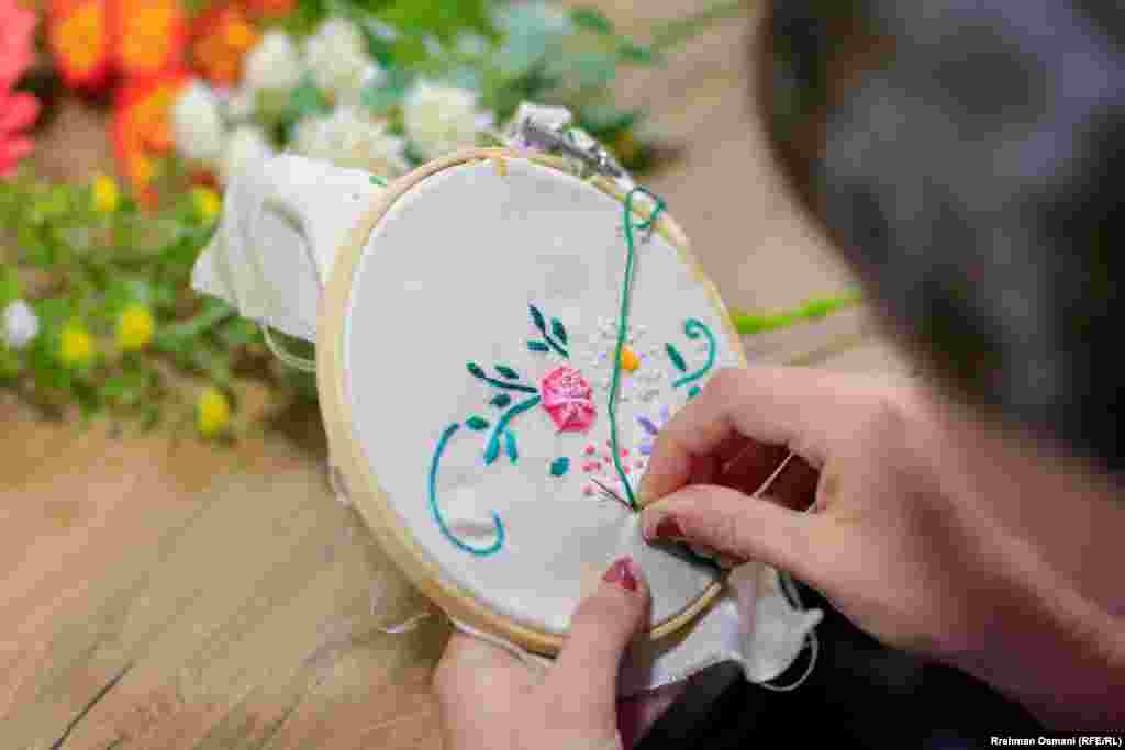 Na Kosovu je do oktobra ove godine prijavljeno skoro 2.500 slučajeva nasilja u porodici. Većina žrtava su žene.