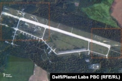 Агульны выгляд вайсковага аэрадрому &#171;Зябраўка&#187; 2 жніўня 2025 году. Абноўленыя ці новыя аб’екты на ім абведзеныя