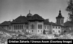 Mănăstirea Mihai Vodă în curs de demolare, anul 1986.