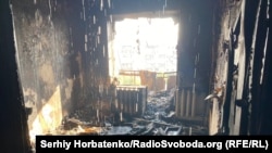 Цього року уряд виділив 15 млрд грн на підтримку родин ВПО, чиє житло було знищене. Але велика кількість людей, які покинули зруйновані бойовими діями території, не можуть скористатися компенсаціями за втрачене житло