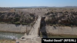 Мақомот равуои сокинон аз ҷойҳои ғайримуқарраршударо манъ кардаанд.