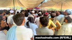 په بنو کې پولیسو د سېپټېمبر پر ۱۲مه پرلت پیل کړی وو.