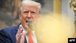 Президент Дональд Трамп выступает в зале Рузвельта в Белом доме, 3 марта 2025 года