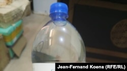 Crystal Water je brend flaširane vode proizveden u fabrici Africa Ti L'or u Srednjoafričkoj Republici. Fabrika je povezana sa ruskom Wagner grupom.