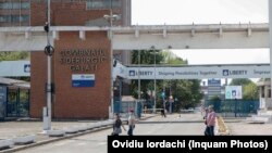 Problemele economic continuă la combinatul siderurgic Liberty Galați, în timp ce singurul furnal operațional este oprit de nouă luni.