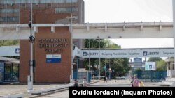 Problemele legate de neachitarea facturilor ar putea duce la deconectarea platformei siderurgice Liberty Galați de la rețeaua de electricitate.