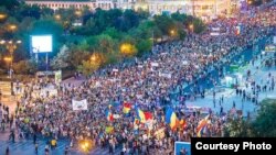 Protestele civice pentru oprirea proiectului minier propus de Gabriel Resources la Roșia Montană au scos zeci de mii de români în stradă, în 2013 și 2014.