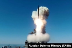 Test cu o rachetă de croazieră Kalibr lansată de pe fregata Mareșal Șapoșnikov în Marea Japoniei. 6 aprilie 2021.