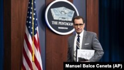Архива - САД: Портпаролот на Пентагон Џон Кирби на брифинг во Пентагон. 24 јануари 2022 година. 